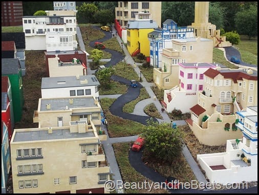 SF Crooked Street Legoland