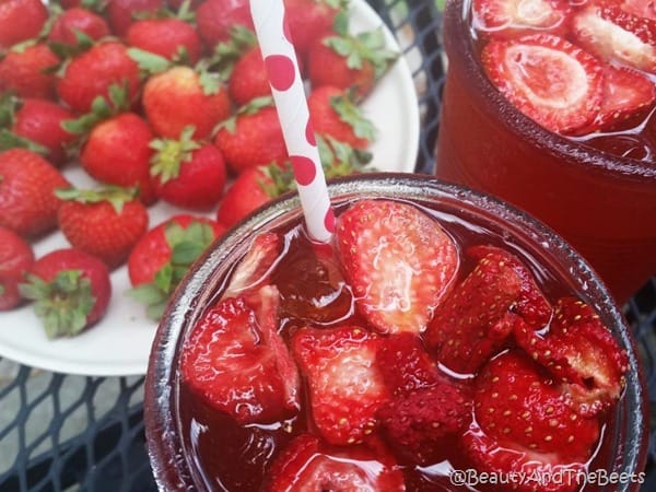 strawberry acai with apple juice calories