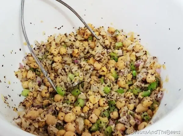 Chickpea "Tuna" Salad Beauty and the Beets (5)