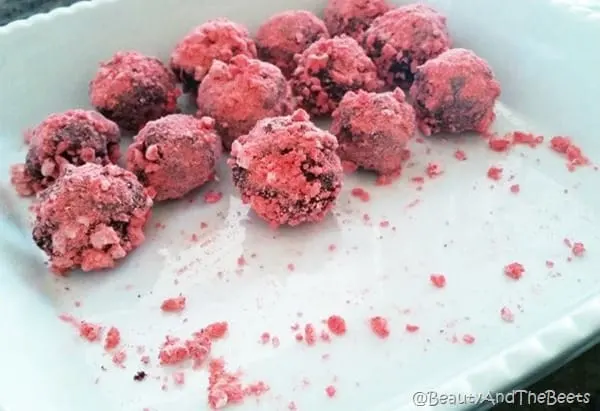 Strawberry Cereal Truffles Beauty and the Beets (1)