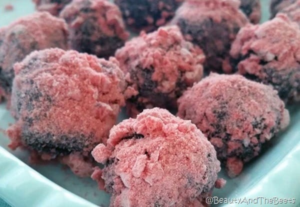 Strawberry Cereal Truffles Beauty and the Beets (4)
