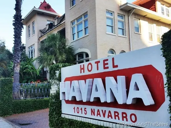 Hotel Havana San Antonio Beauty and the Beets