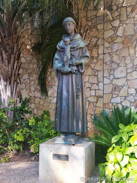 Statue of St Anthony San Antonio Beauty and the Beets