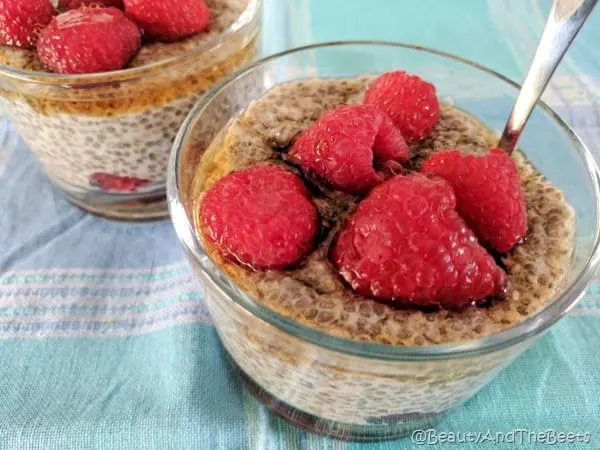 Vegan Raspberry Chia Seed Pudding Beauty and the Beets (20)