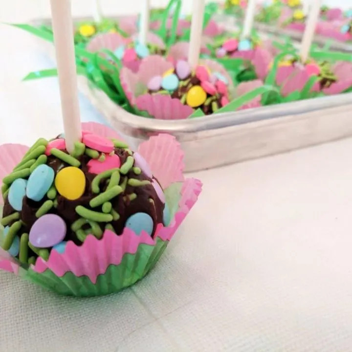 Easter Truffle Pops