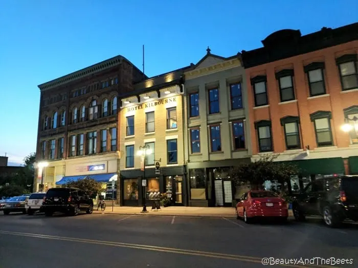 Hotel Kilbourne Sandusky Beauty and the Beets by night