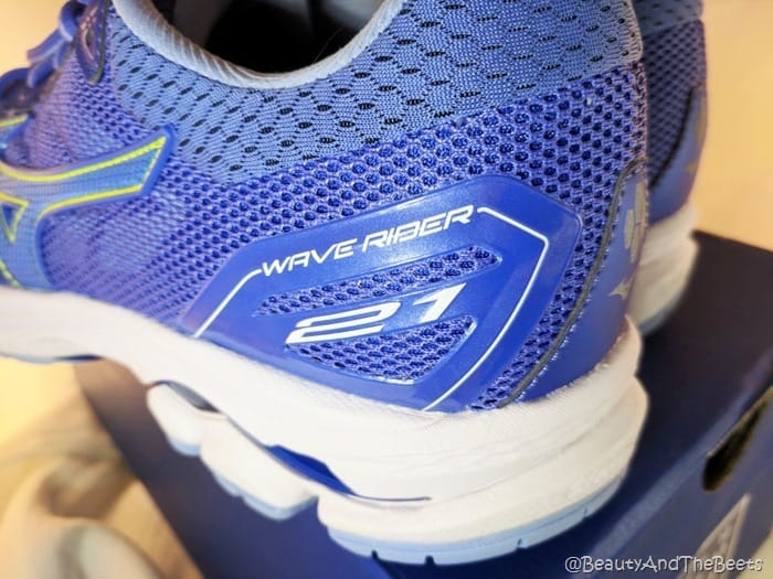 Mizuno Wave Rider 21 Beauty and the Beets (8)