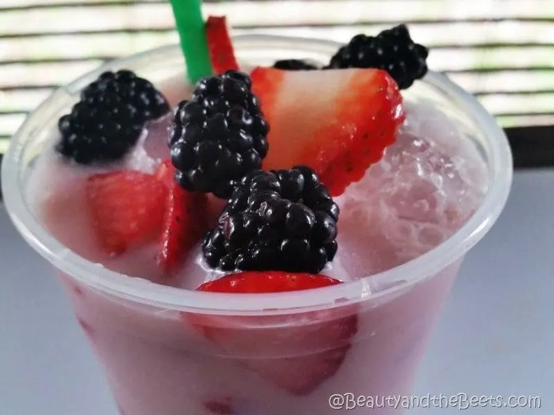 Starbucks #PinkDrink recipe blackberries Beauty and the Beets