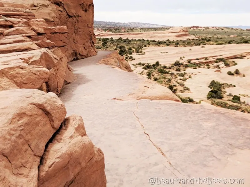 The Delicate Arch hiking trail Beauty and the Beets