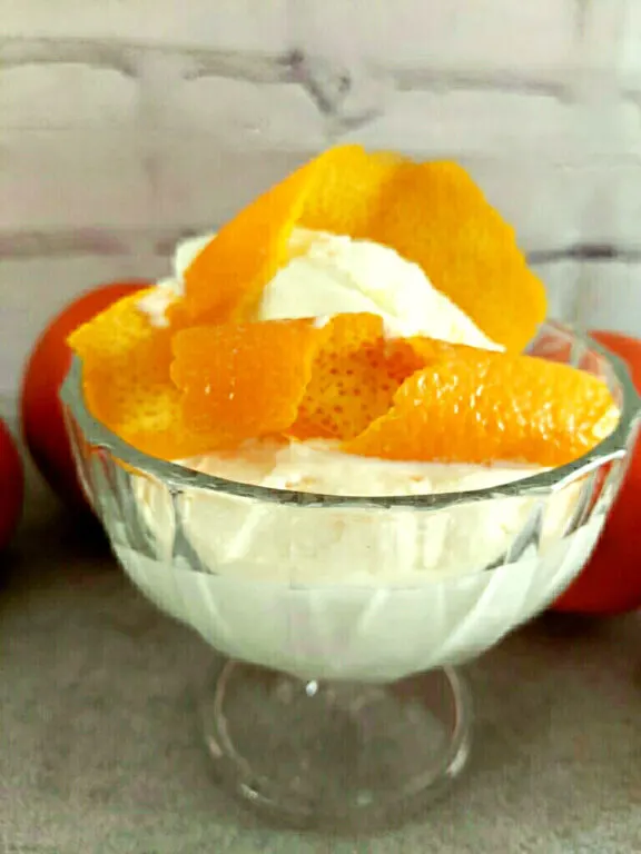 Here's a simple and refreshing orange ice cream recipe. You will see that making ice cream at home is easy and fun!
