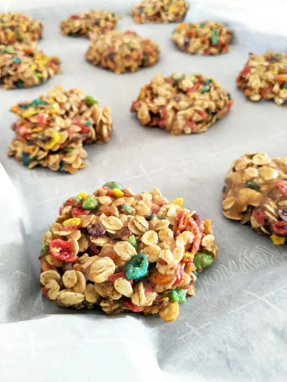 These Fruity Pebbles cereal breakfast cookies take 20 minutes from start to finish. 