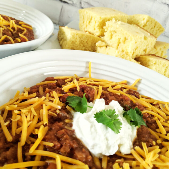 Simple and Hearty Vegetarian Chili